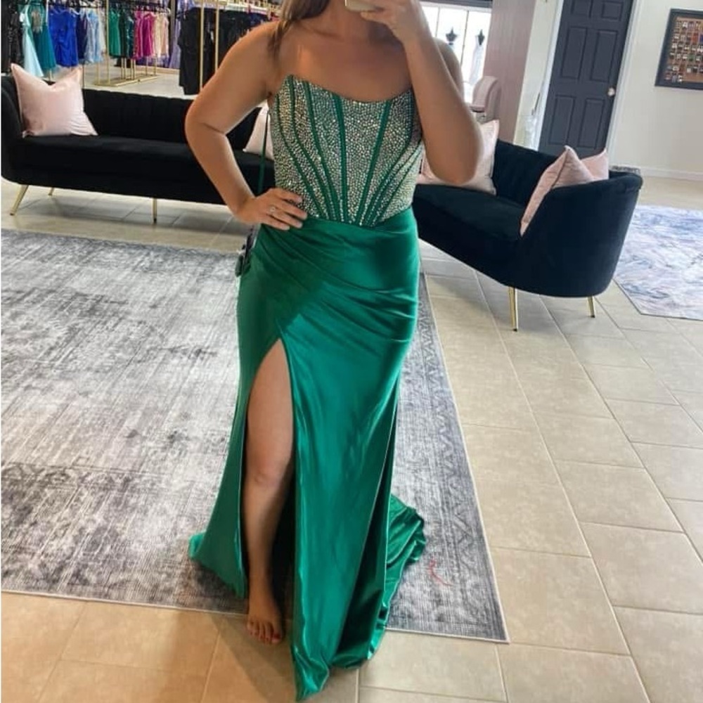 Emerald Green Formal Satin Dress
